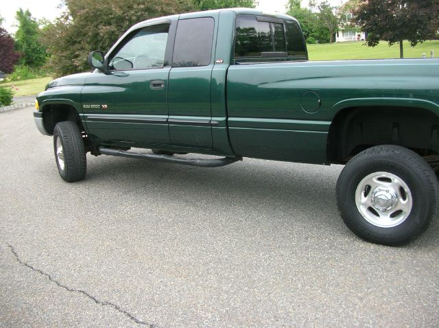 Dodge Ram 2500 2001 photo 2