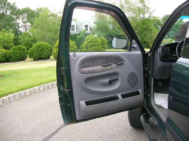 Dodge Ram 2500 2001 photo 7