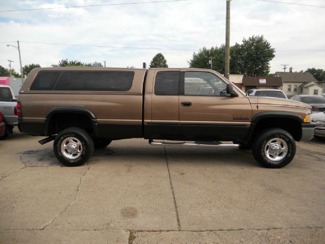 Dodge Ram 2500 2001 photo 16