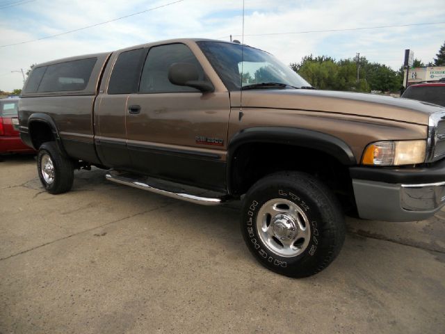 Dodge Ram 2500 2001 photo 17