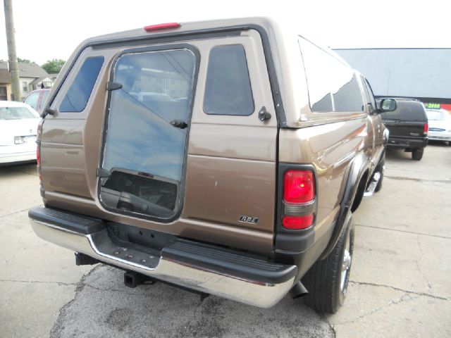 Dodge Ram 2500 2001 photo 18