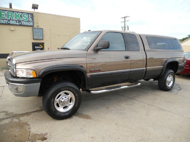 Dodge Ram 2500 2001 photo 2