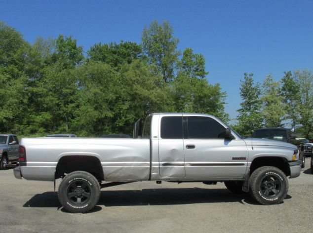 Dodge Ram 2500 2001 photo 14