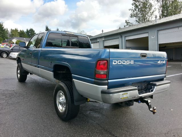 Dodge Ram 2500 2002 photo 2