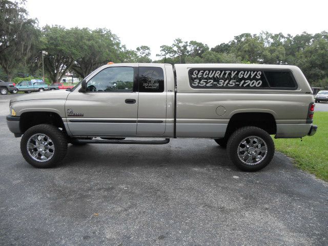 Dodge Ram 2500 4X2 Extended CAB 122.9 IN Pickup Truck