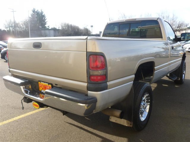 Dodge Ram 2500 2002 photo 2