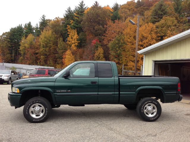 Dodge Ram 2500 2002 photo 2