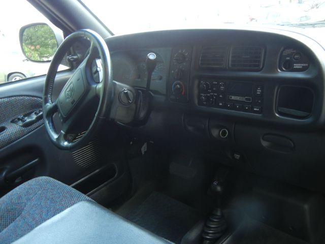 Dodge Ram 2500 2002 photo 20