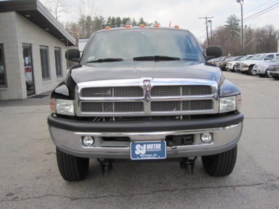 Dodge Ram 2500 2002 photo 2