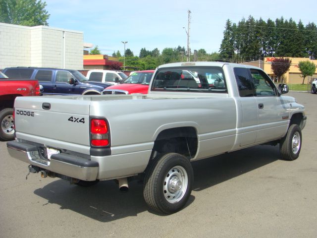 Dodge Ram 2500 2002 photo 2