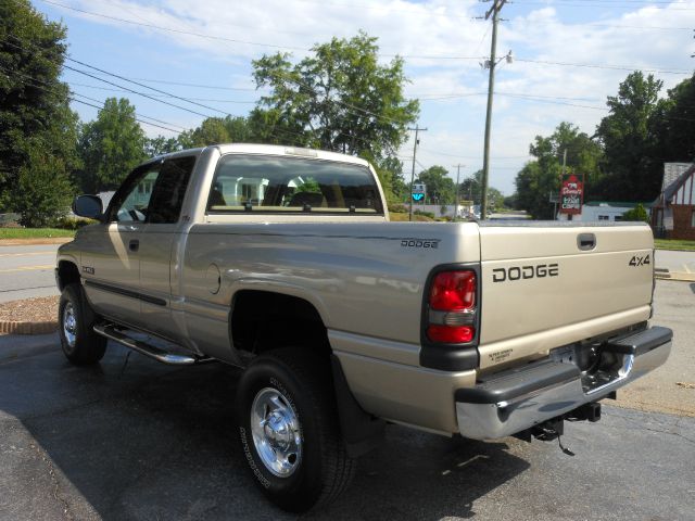 Dodge Ram 2500 2002 photo 3