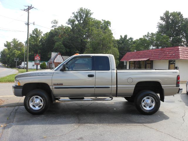 Dodge Ram 2500 2002 photo 4