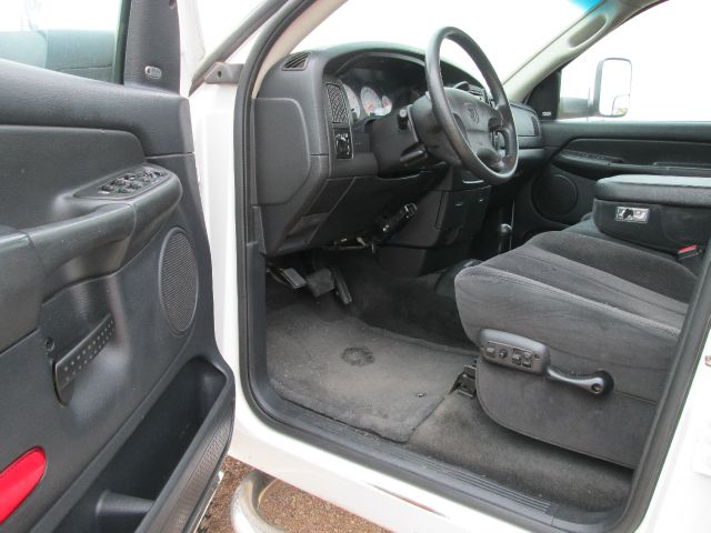 Dodge Ram 2500 2003 photo 3