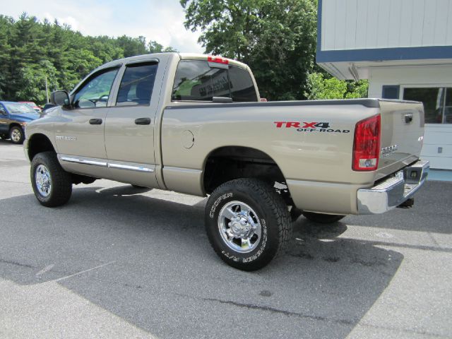 Dodge Ram 2500 Ext WT Pickup Truck