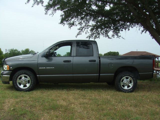 Dodge Ram 2500 2003 photo 2