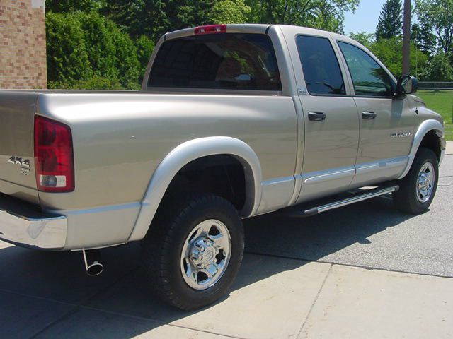 Dodge Ram 2500 2003 photo 2