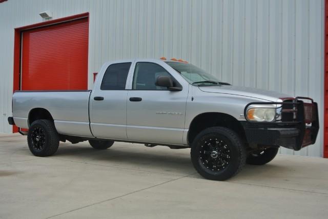 Dodge Ram 2500 SLT Pickup Truck