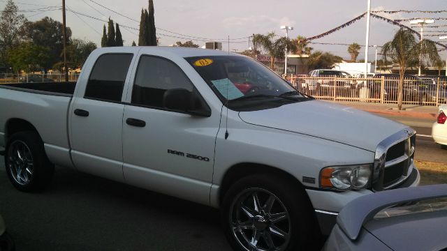 Dodge Ram 2500 Ext WT Pickup Truck