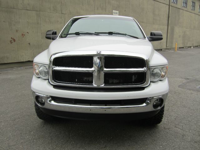 Dodge Ram 2500 Ext WT Pickup Truck