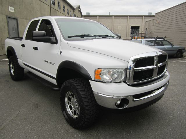 Dodge Ram 2500 2003 photo 2