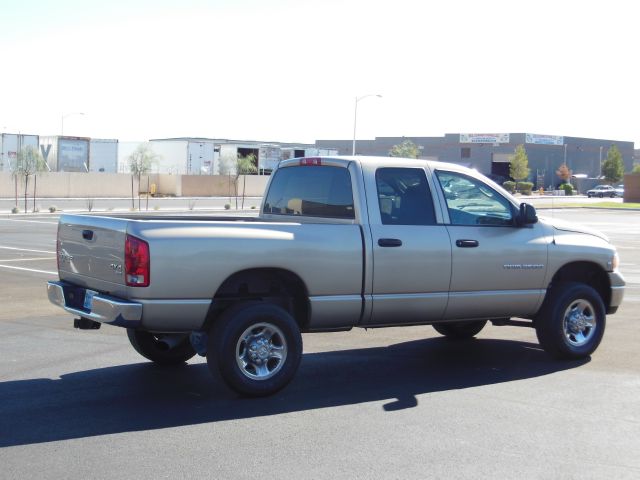 Dodge Ram 2500 2003 photo 2