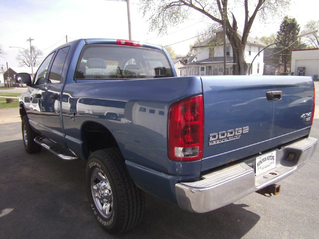 Dodge Ram 2500 2004 photo 2