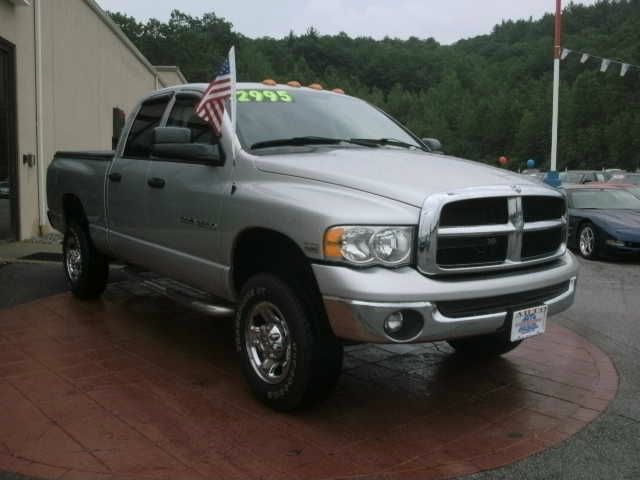 Dodge Ram 2500 2004 photo 2