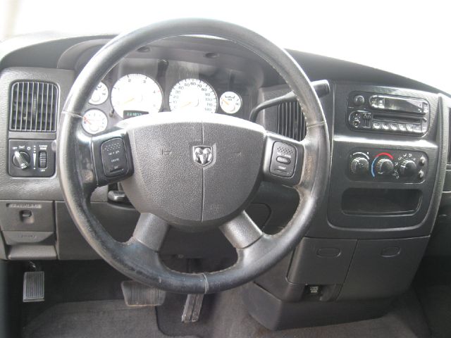 Dodge Ram 2500 2004 photo 3