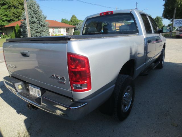 Dodge Ram 2500 2004 photo 2