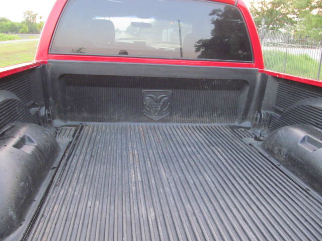 Dodge Ram 2500 2004 photo 1