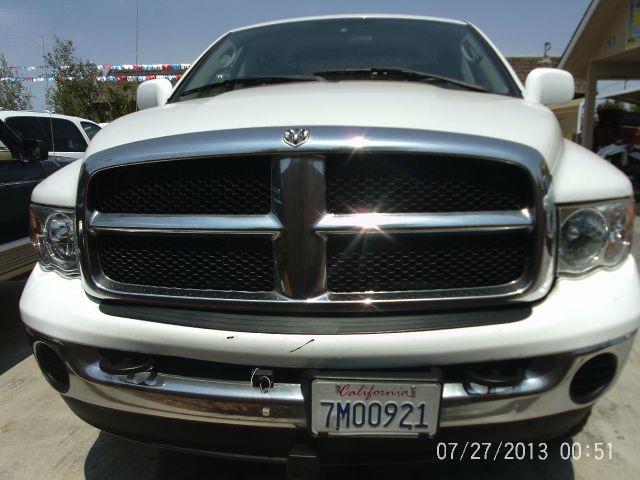 Dodge Ram 2500 2004 photo 2