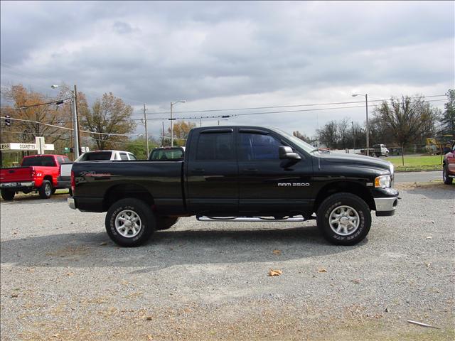 Dodge Ram 2500 2004 photo 2