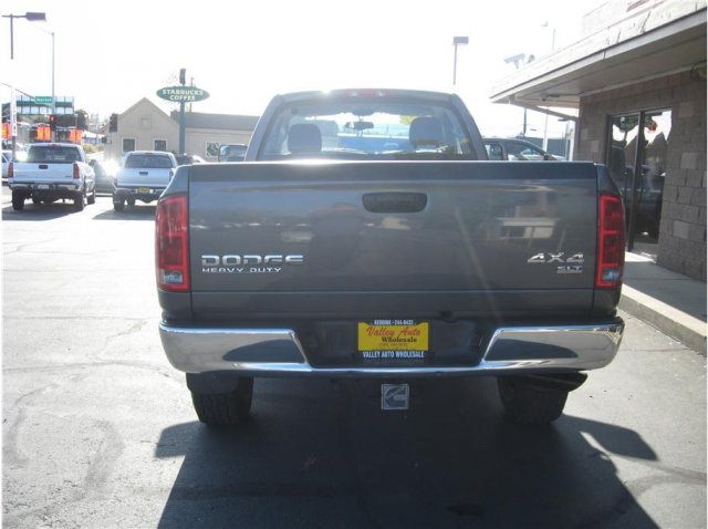 Dodge Ram 2500 2004 photo 3