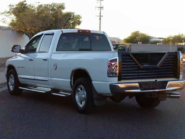 Dodge Ram 2500 2004 photo 3