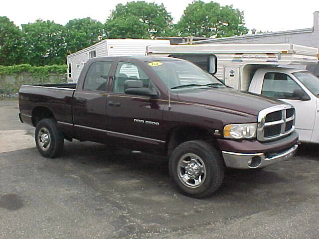 Dodge Ram 2500 2004 photo 2