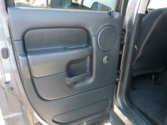 Dodge Ram 2500 2004 photo 10