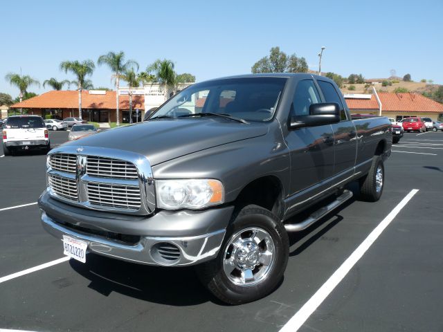 Dodge Ram 2500 2004 photo 17