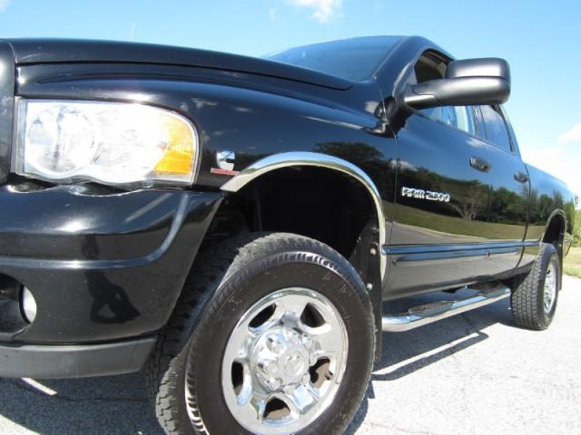 Dodge Ram 2500 2004 photo 1