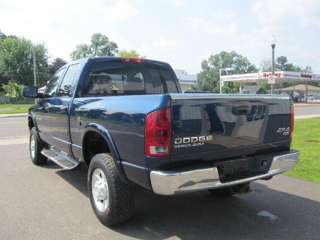 Dodge Ram 2500 2004 photo 2