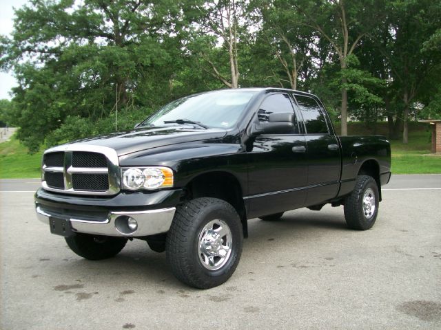 Dodge Ram 2500 2004 photo 1