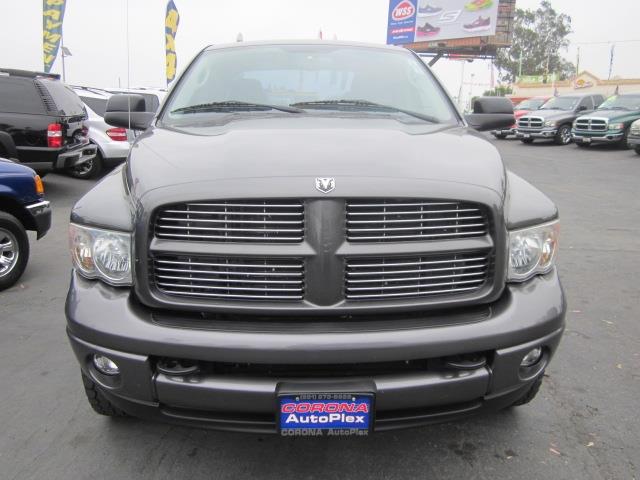 Dodge Ram 2500 2004 photo 2