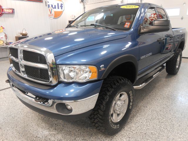 Dodge Ram 2500 2005 photo 15