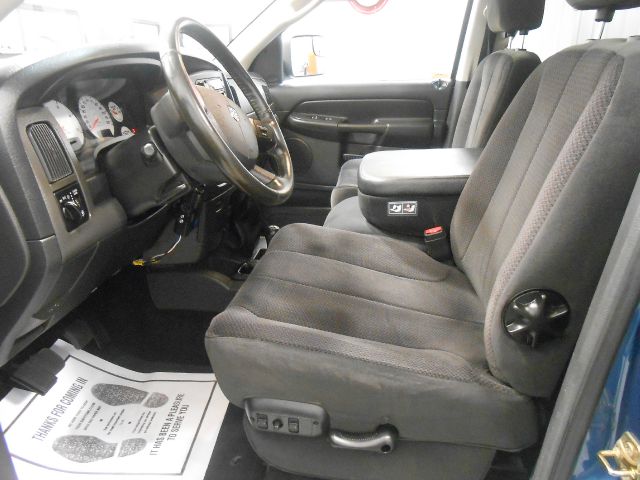 Dodge Ram 2500 2005 photo 2