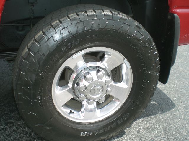 Dodge Ram 2500 2005 photo 14