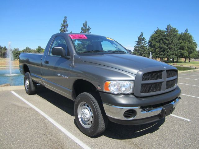 Dodge Ram 2500 F-250 Styleside Pickup Truck