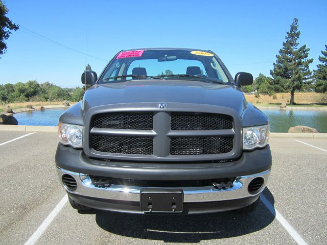 Dodge Ram 2500 2005 photo 3