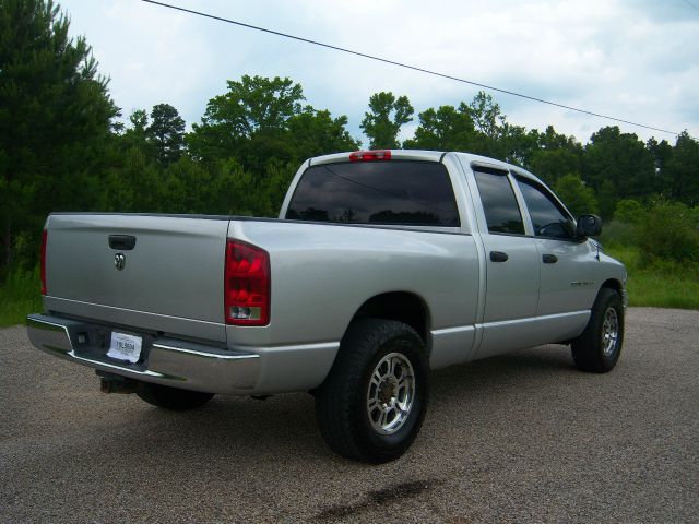 Dodge Ram 2500 2005 photo 2