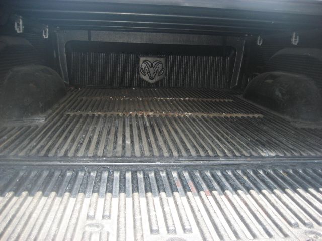 Dodge Ram 2500 2005 photo 14