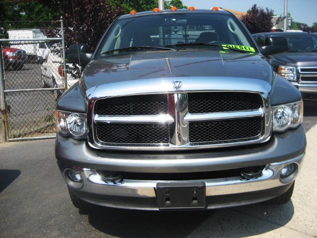 Dodge Ram 2500 2005 photo 17