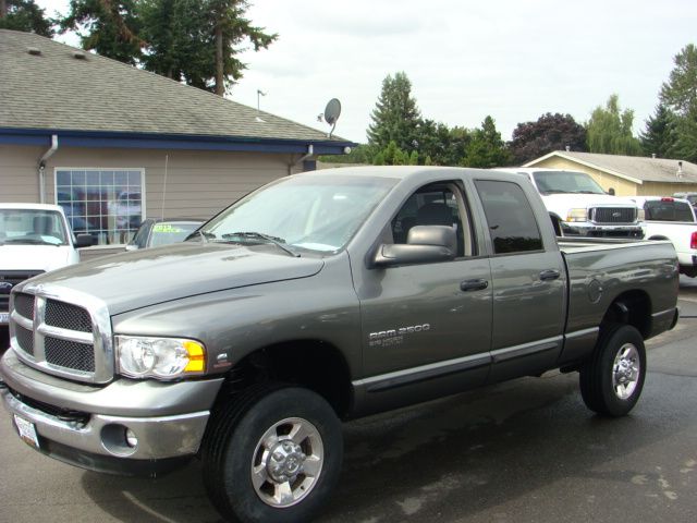 Dodge Ram 2500 2005 photo 2